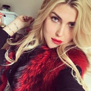 Ce midi, envie de niquer sans chichi Sarah - rencontre-Libertine-Nîmes