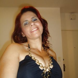 Éva - rencontre-MILF-Dijon