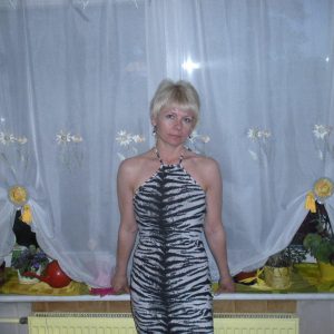 Recherche complicité et fous rires Daphne - rencontre-Cougar-Nîmes