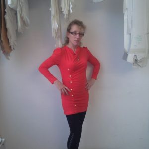 Chez moi ce soir, le programme démarre par un strip-tease 💦 Léna - rencontre-Cougar-Montauban